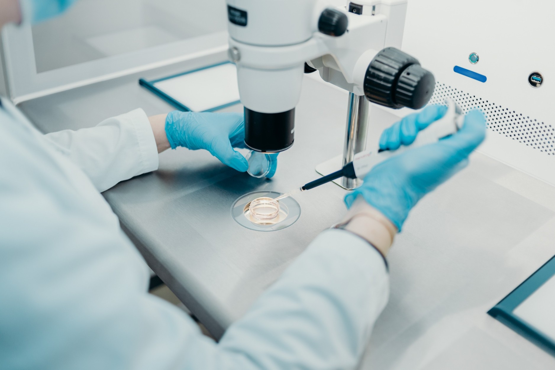 How to Become an Embryologist